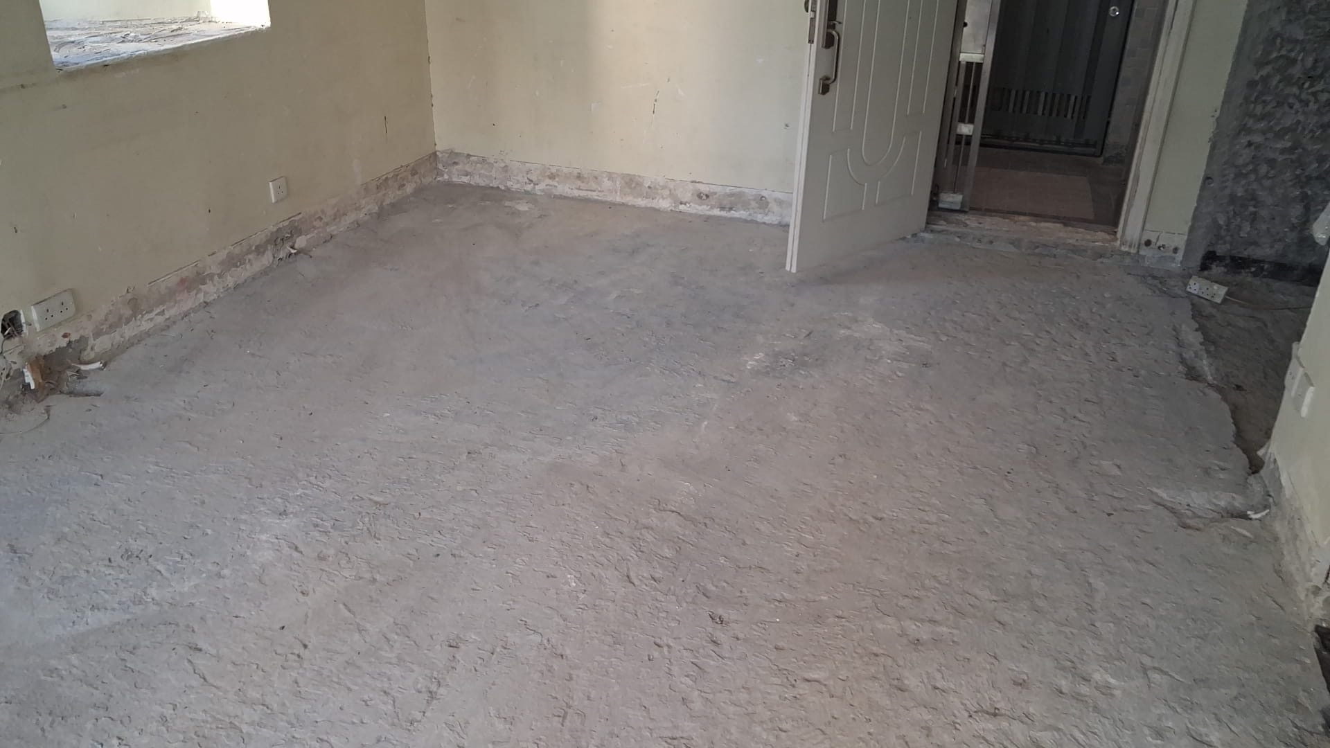 正康樓公屋單位還原工程地台清拆階段及施工現場
